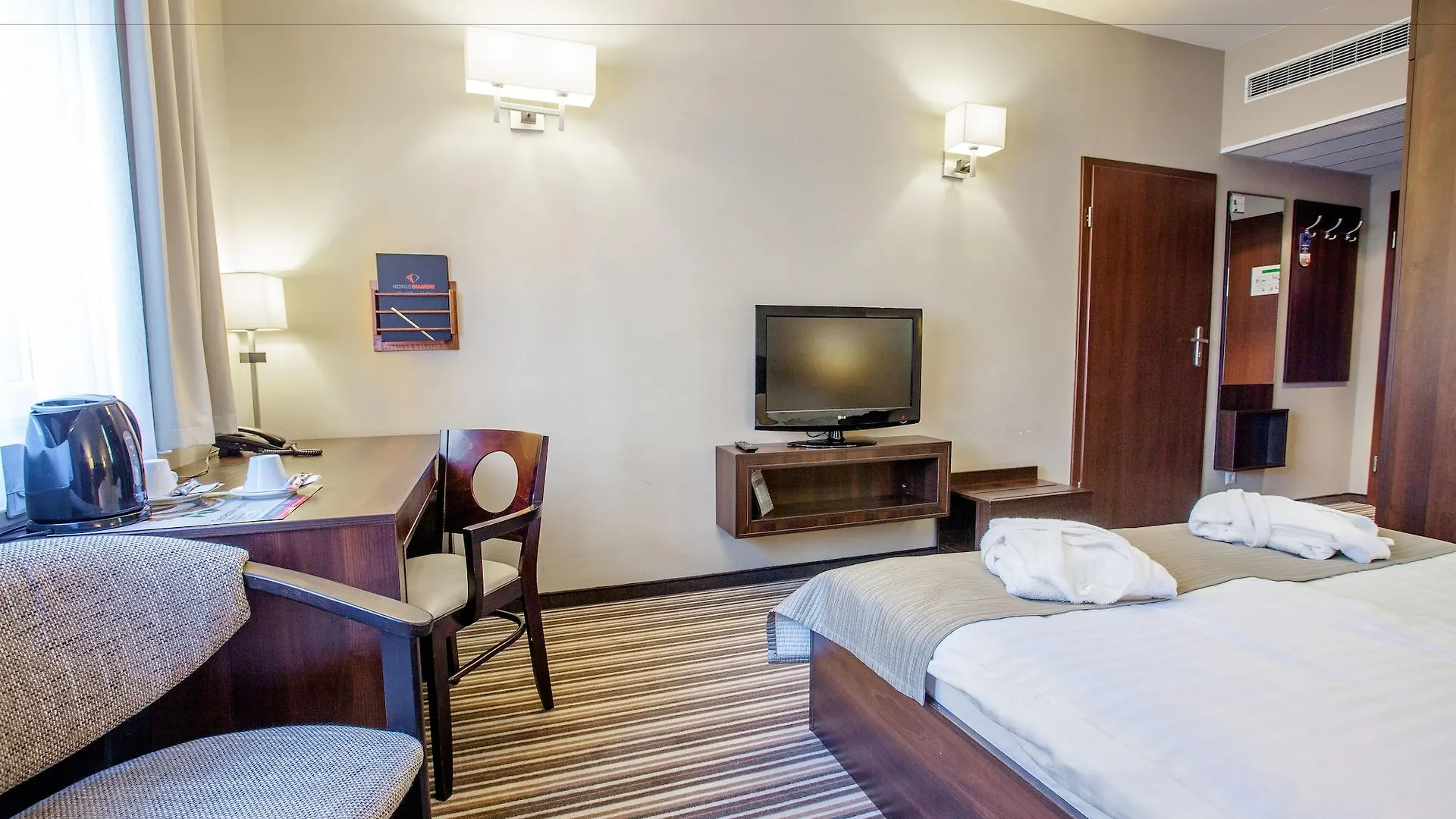 Park Hotel Diament ורוצלב 4*,